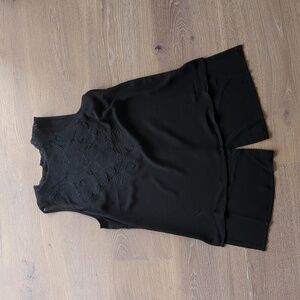 ASTR black sleeveless blouse. Size XS